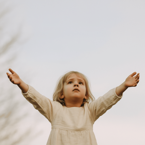 Kind mit Hoffnungal Furniture Sale Social Feed Static Ad(1)